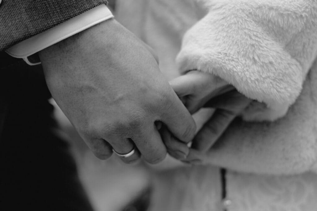 Hände Hochzeit nah bleiben