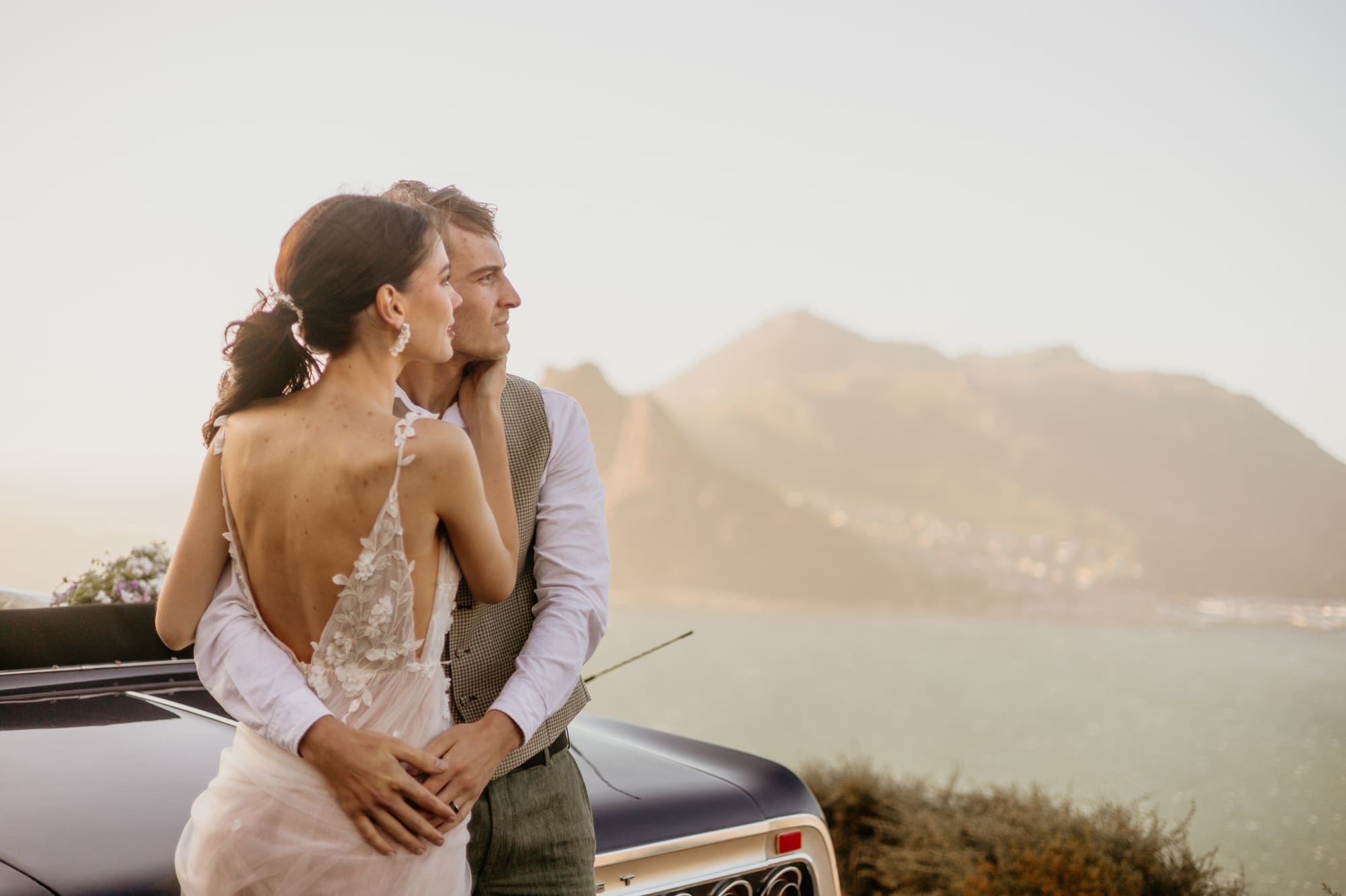 Kuschelndes Paar am Chapman's Peak Südafrika